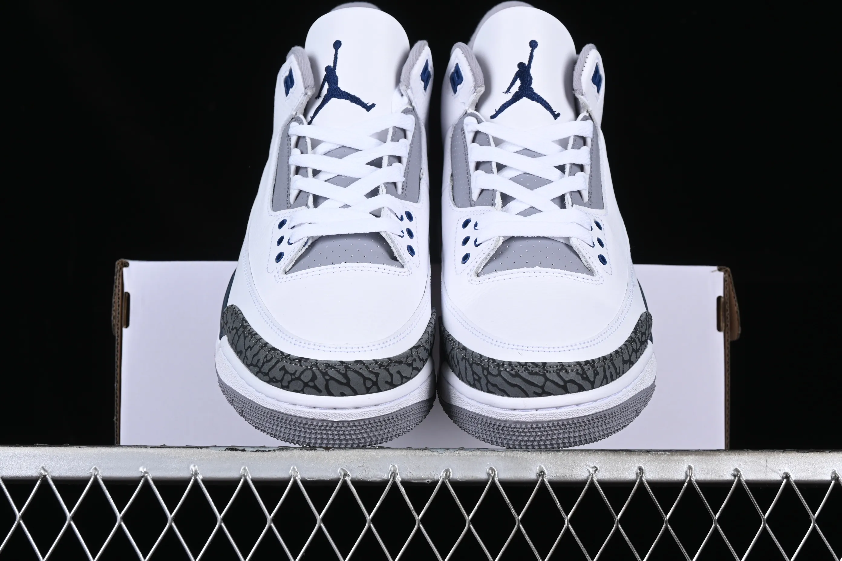 All categories Air Jordan Jordan series basketball shoes Air Jordan 3 L version Air Jordan 3 Retro "Midnight Navy" AJ3 Joe 3 midnight blue cement color CT8532-140